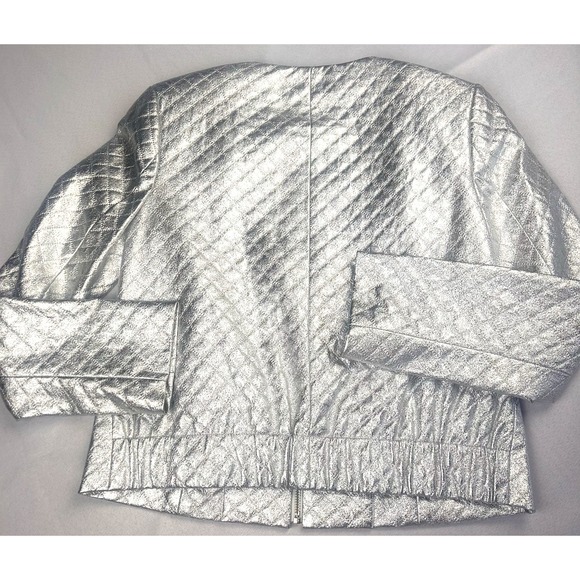 Isaac Mizrahi quilted metallic silver statement piece short jacket size 10 - Picture 8 of 9